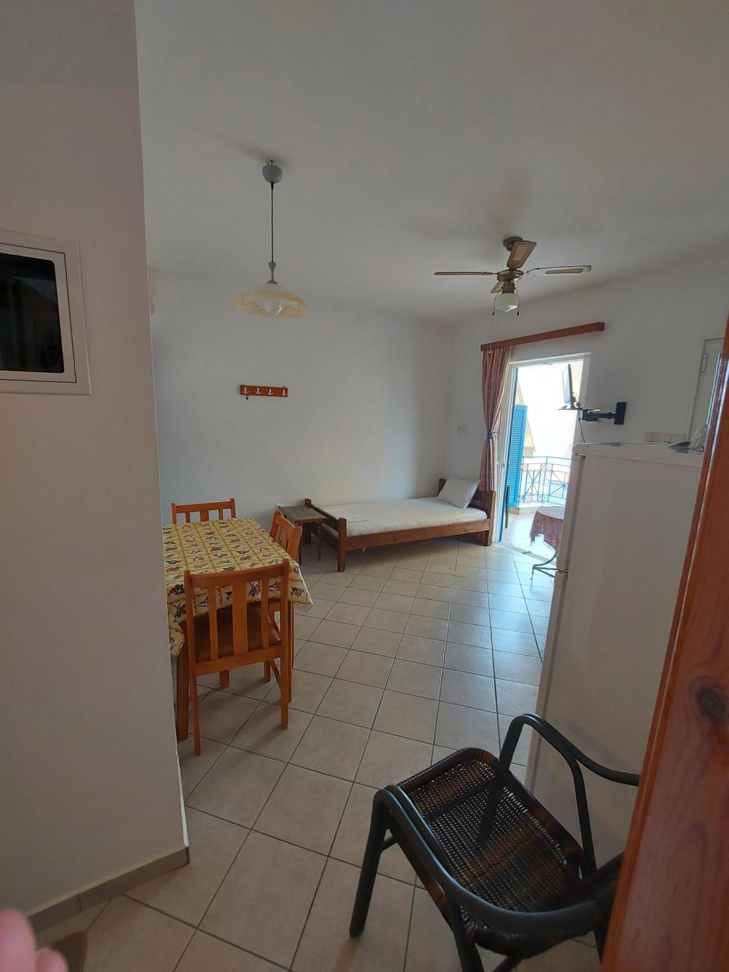 Matina Studios - Tyros Habitación foto